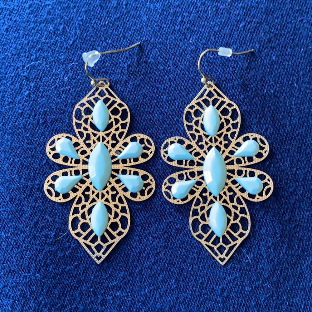 Woman’s earrings